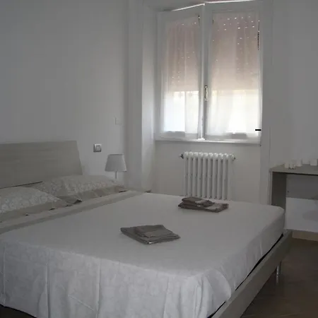Pirandello Holidays Apartamento *