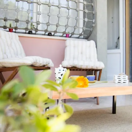 Pirandello Holidays Apartmán *