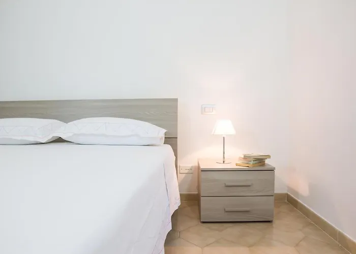 דירה Pirandello Holidays לצ'ה