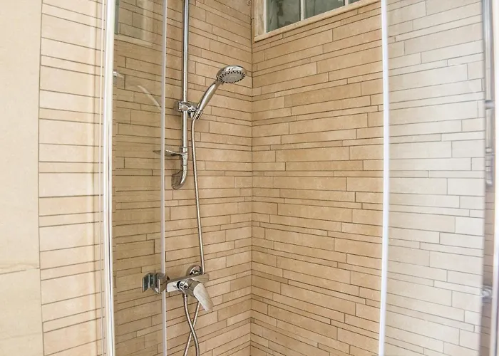 Pirandello Holidays לצ'ה